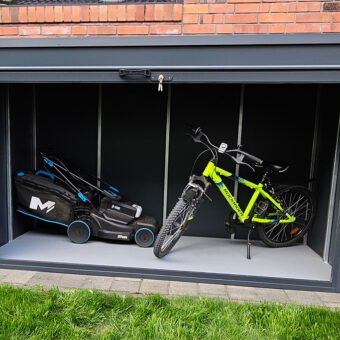 Gartenbox / Fahrradbox aus Edelstahl – geschlossen