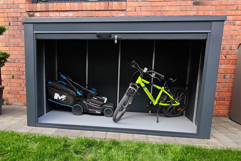 Gartenbox / Fahrradbox aus Edelstahl – geschlossen